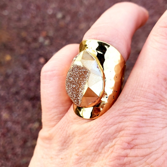 New Huge Titanium Window Druzy Adjustable Gold Ring. - Picture 6 of 16